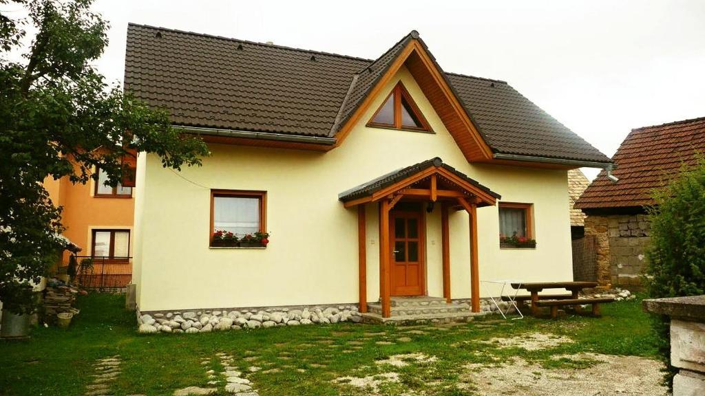 Chalupa Baran Bešeňová Camera foto